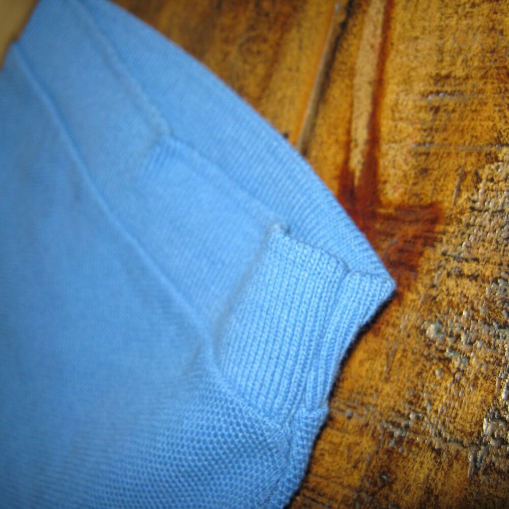 Never Worn -  Women's Blue Reed Hunter Golf Polo Shirt -  L. Tunic Length - Picture 4 of 4
